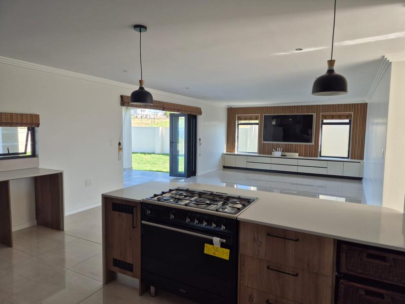4 Bedroom Property for Sale in Kidds Beach Eastern Cape